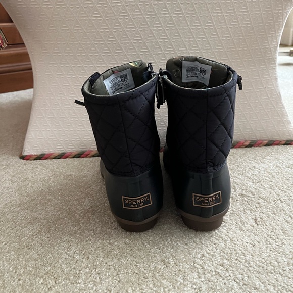Sperry Women’s Saltwater Waterproof Quilted Duck Boots - Picture 6 of 11